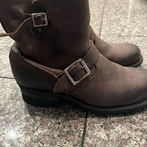 Frye boots engineer sz 9.5